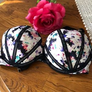 Victoria’s Secret Bra